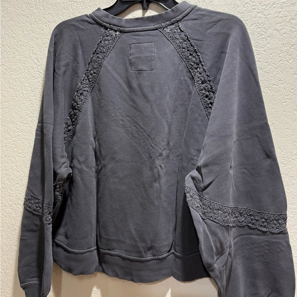 AERIE HEY CROCHET SWEATSHIRT GREY - S - Picture 3 of 6